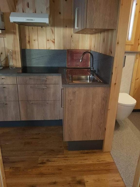 Greystone summerhouse — 3