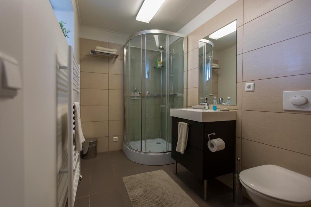 A. Bernhard Guest House — 3