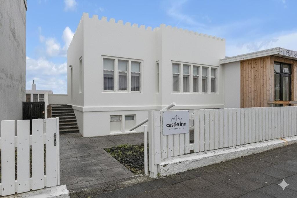 Castle Inn Apartments - Downtown Keflavík — 2