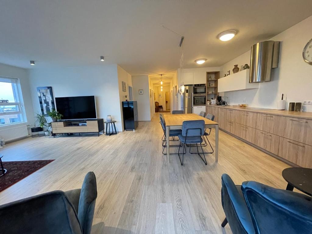 Modern and spacious 3 bedroom apartment in Kópavogur — 1